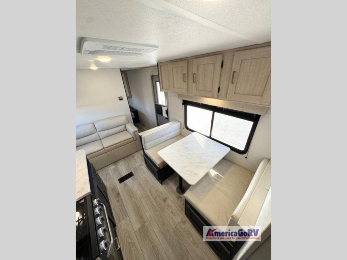 A photo of this 2024 Prime Time Rv Avenger 26BK