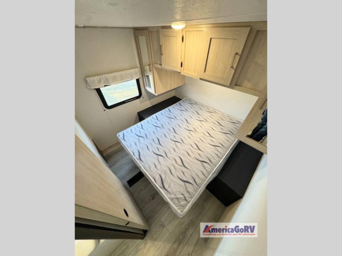 A photo of this 2024 Prime Time Rv Avenger 26BK