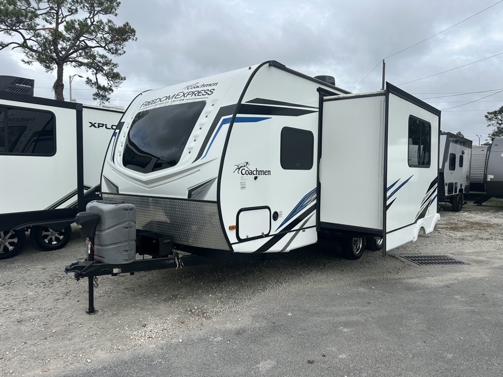 2022 Coachmen FREEDOM EXPRESS ULTRA LITE 238BHS in st. augustine FL