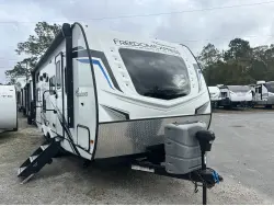 2022 COACHMEN FREEDOM EXPRESS ULTRA LITE 238BHS