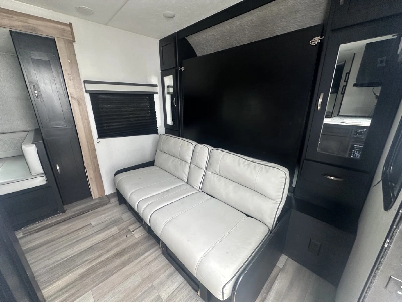 2022 COACHMEN FREEDOM EXPRESS ULTRA LITE 238BHS