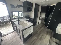 2022 COACHMEN FREEDOM EXPRESS ULTRA LITE 238BHS