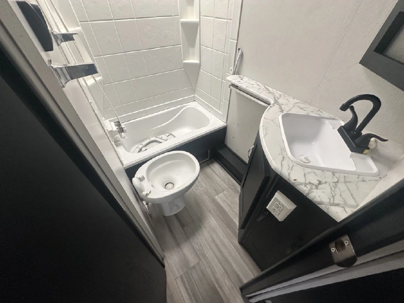 2022 COACHMEN FREEDOM EXPRESS ULTRA LITE 238BHS
