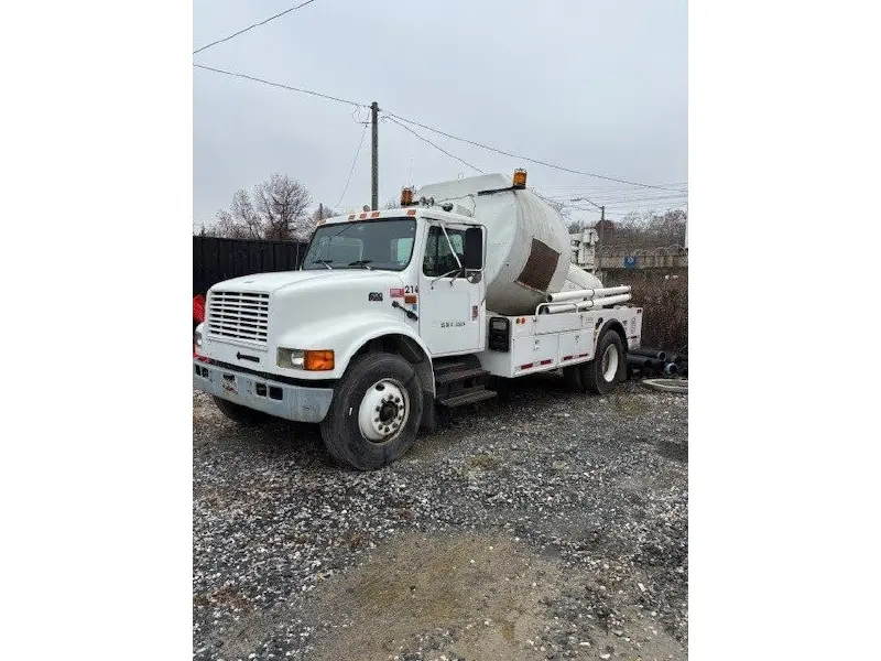 1995 INTERNATIONAL 4700