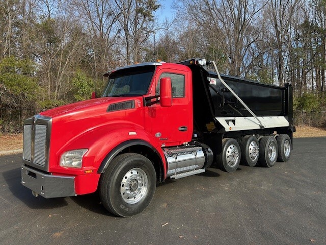 2017 KENWORTH T880 in Raleigh, NC
