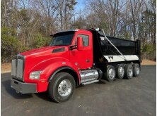 Consider These Trucks When Buying Sleeper and Day Cabs image