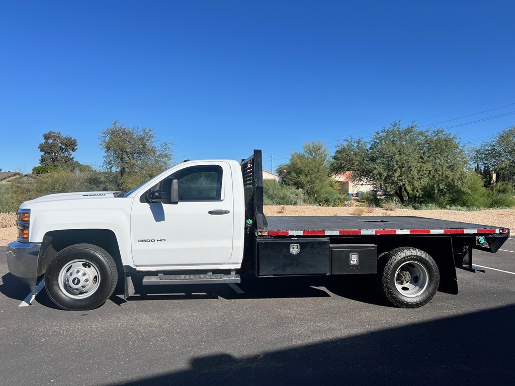2018 Chevrolet Silverado Work Truck LS Base photo 2