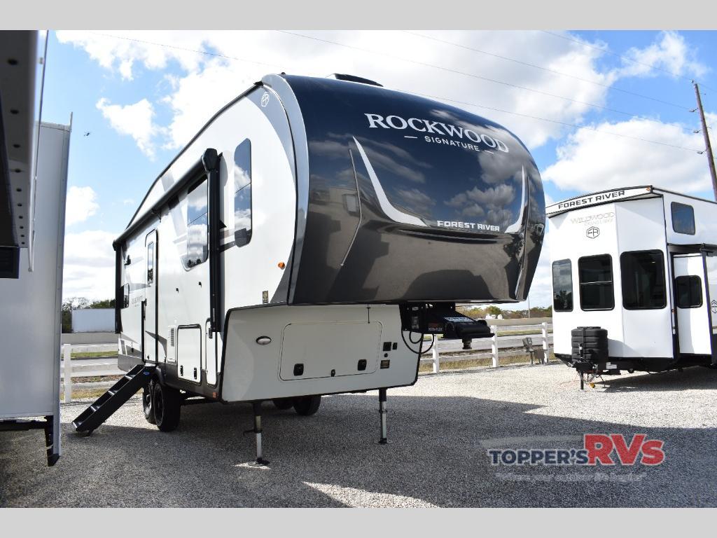 2026 Forest River Rv Rockwood Signature R281RK in waller TX