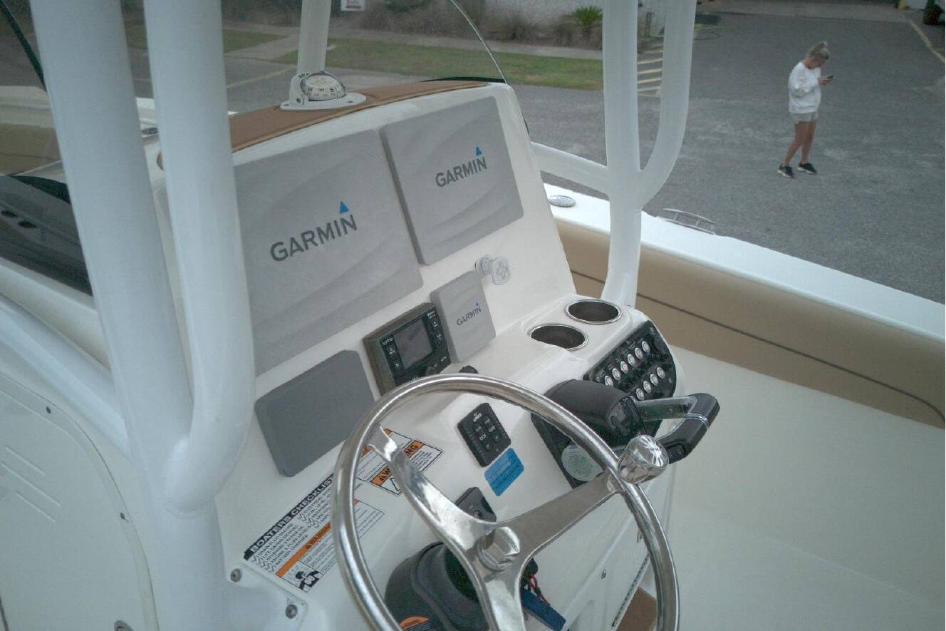 A photo of this 2019 Nauticstar 28 XS