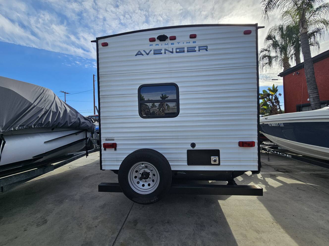 A photo of this 2022 Prime Time AVENGER 28BHS
