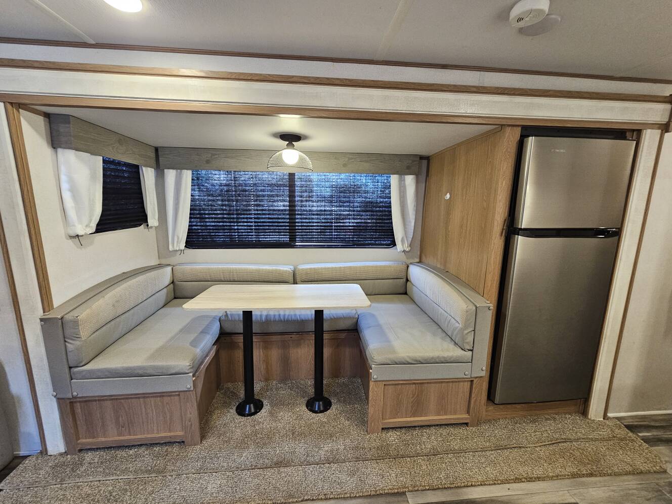 A photo of this 2022 Prime Time AVENGER 28BHS