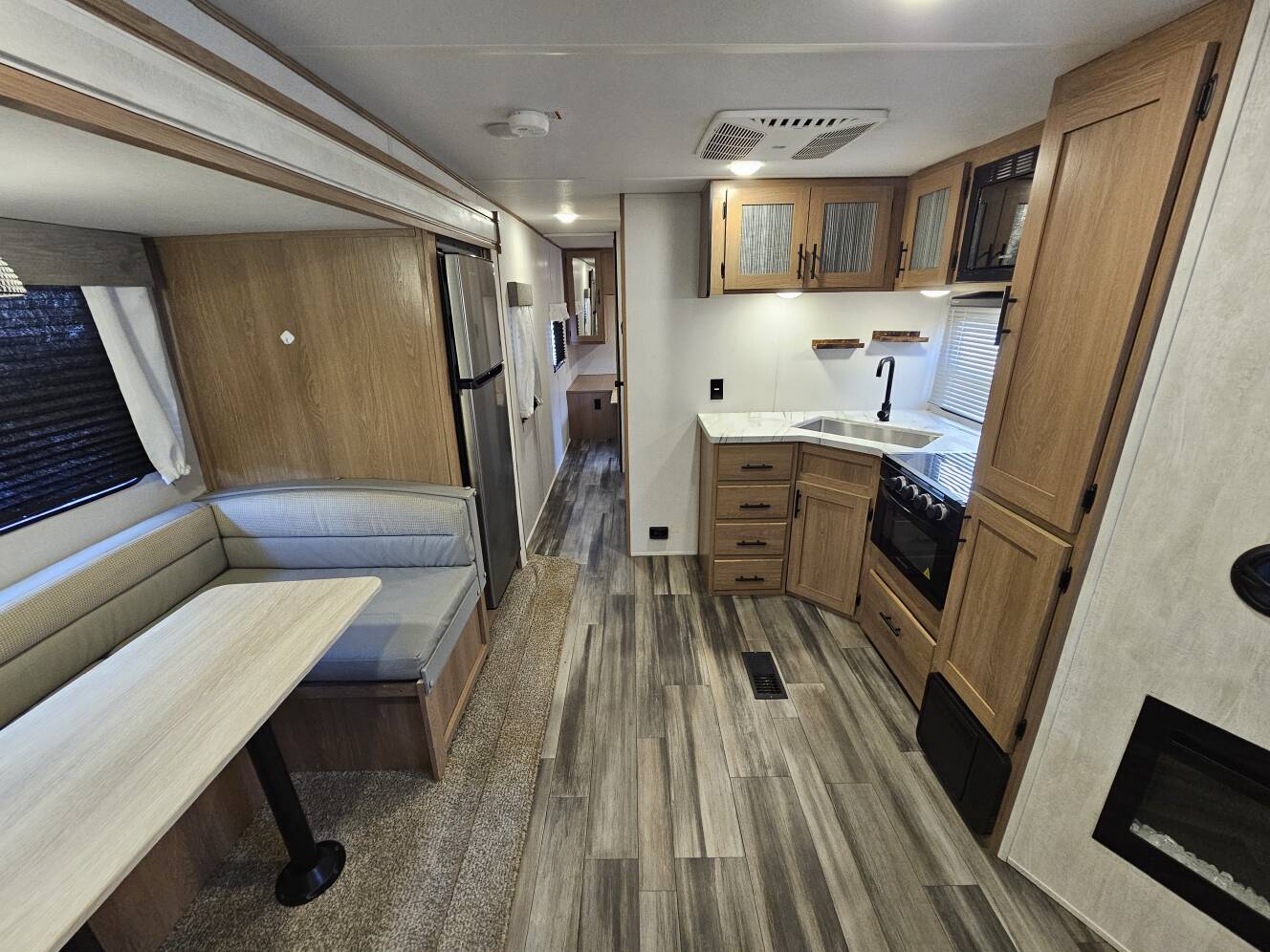 A photo of this 2022 Prime Time AVENGER 28BHS