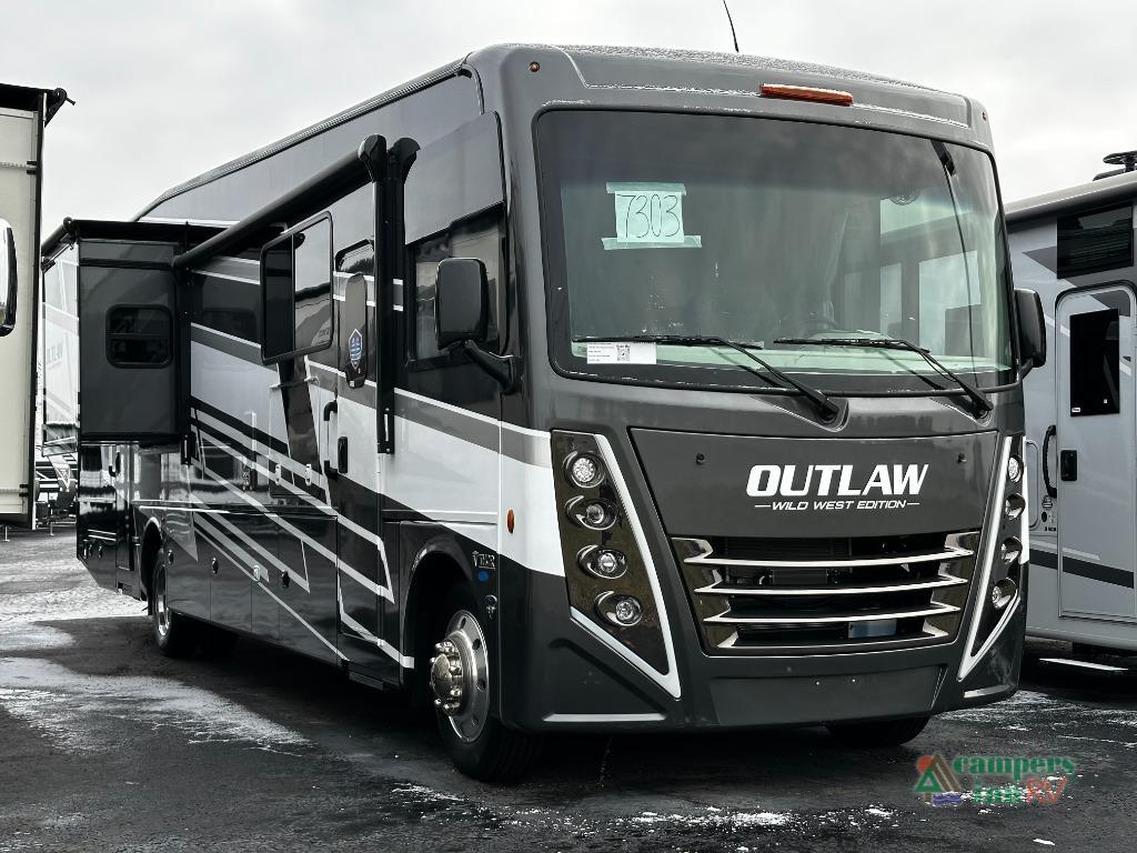 2026 Thor Motor Coach Outlaw 38M in johnstown CO