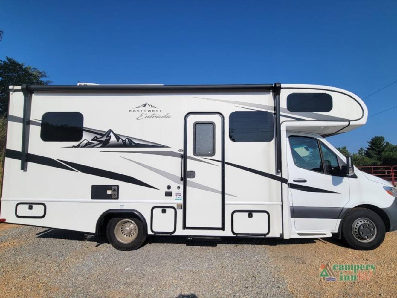 A photo of this 2024 East To West Entrada 24RLM