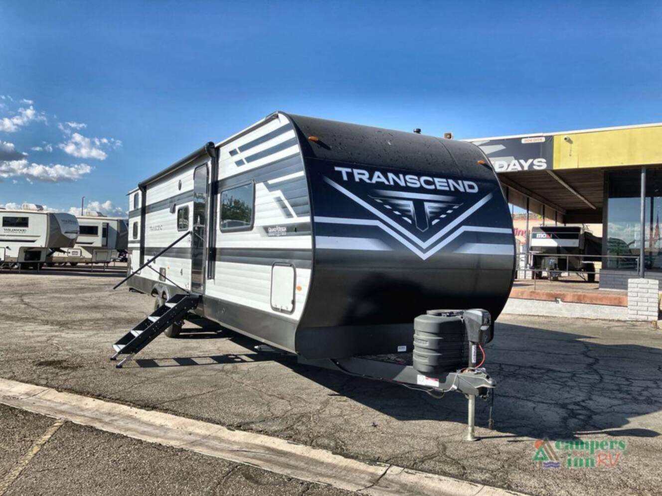 A photo of this 2025 Grand Design Transcend Xplor 335BHT