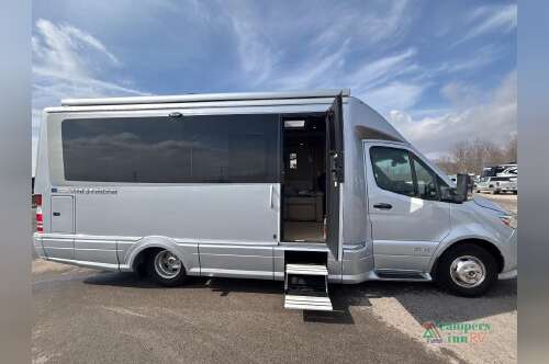 2023 Airstream Atlas Tommy Bahama in wilmington OH