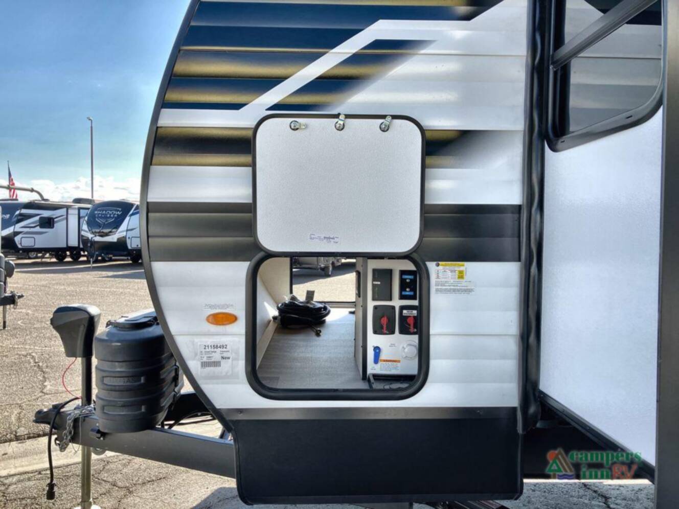 A photo of this 2025 Grand Design Transcend Xplor 335BHT