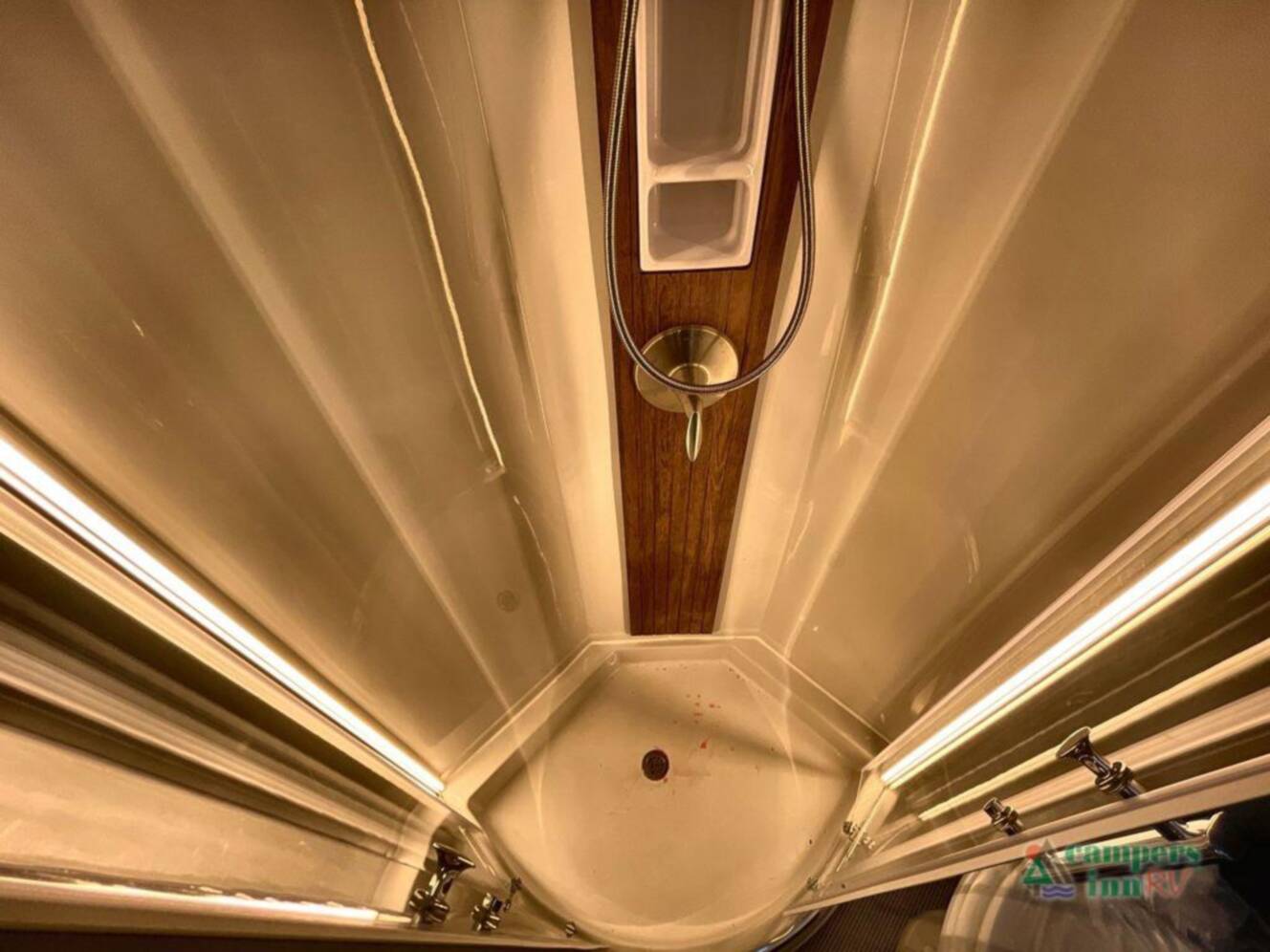 A photo of this 2025 Airstream Atlas ATL ALN