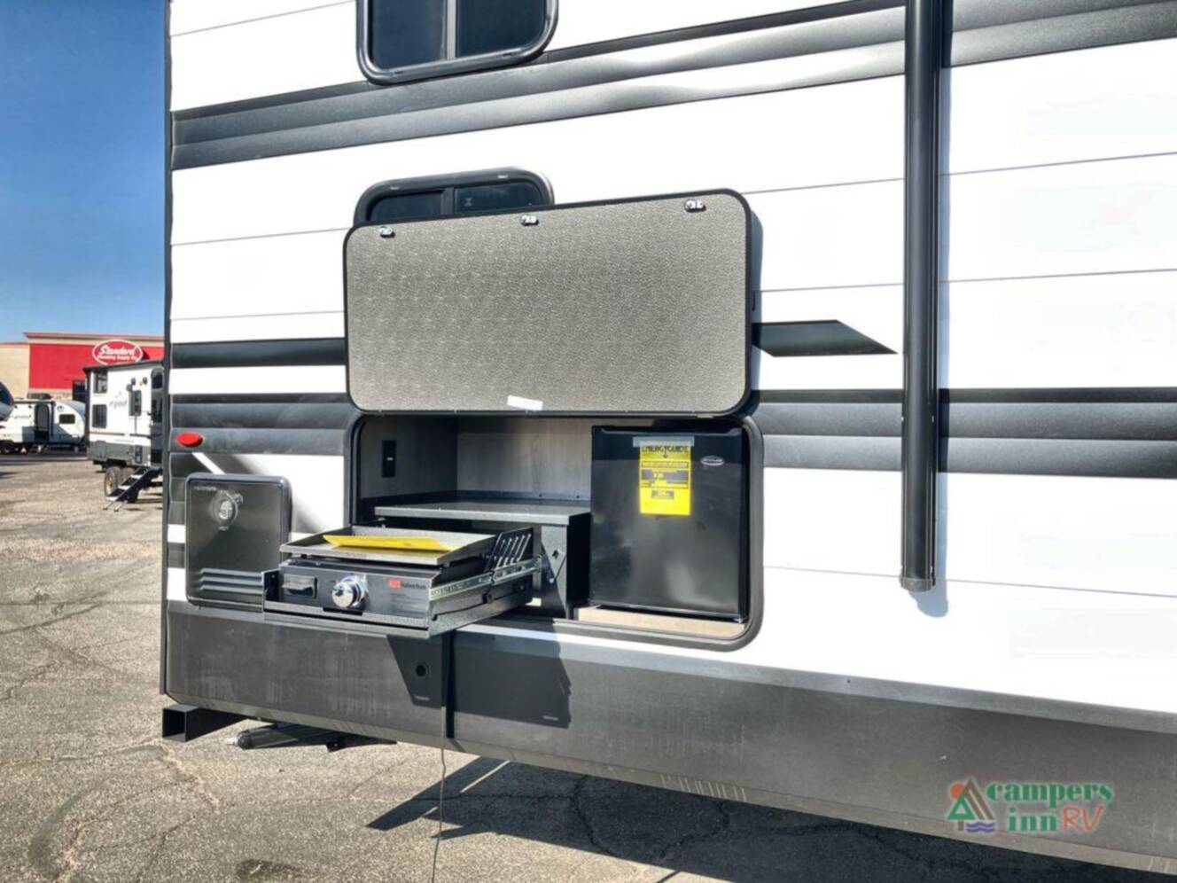 A photo of this 2025 Grand Design Transcend Xplor 335BHT