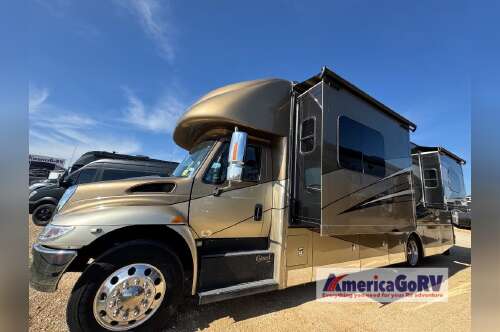 2018 Nexus Rv Ghost 34DS in seguin TX