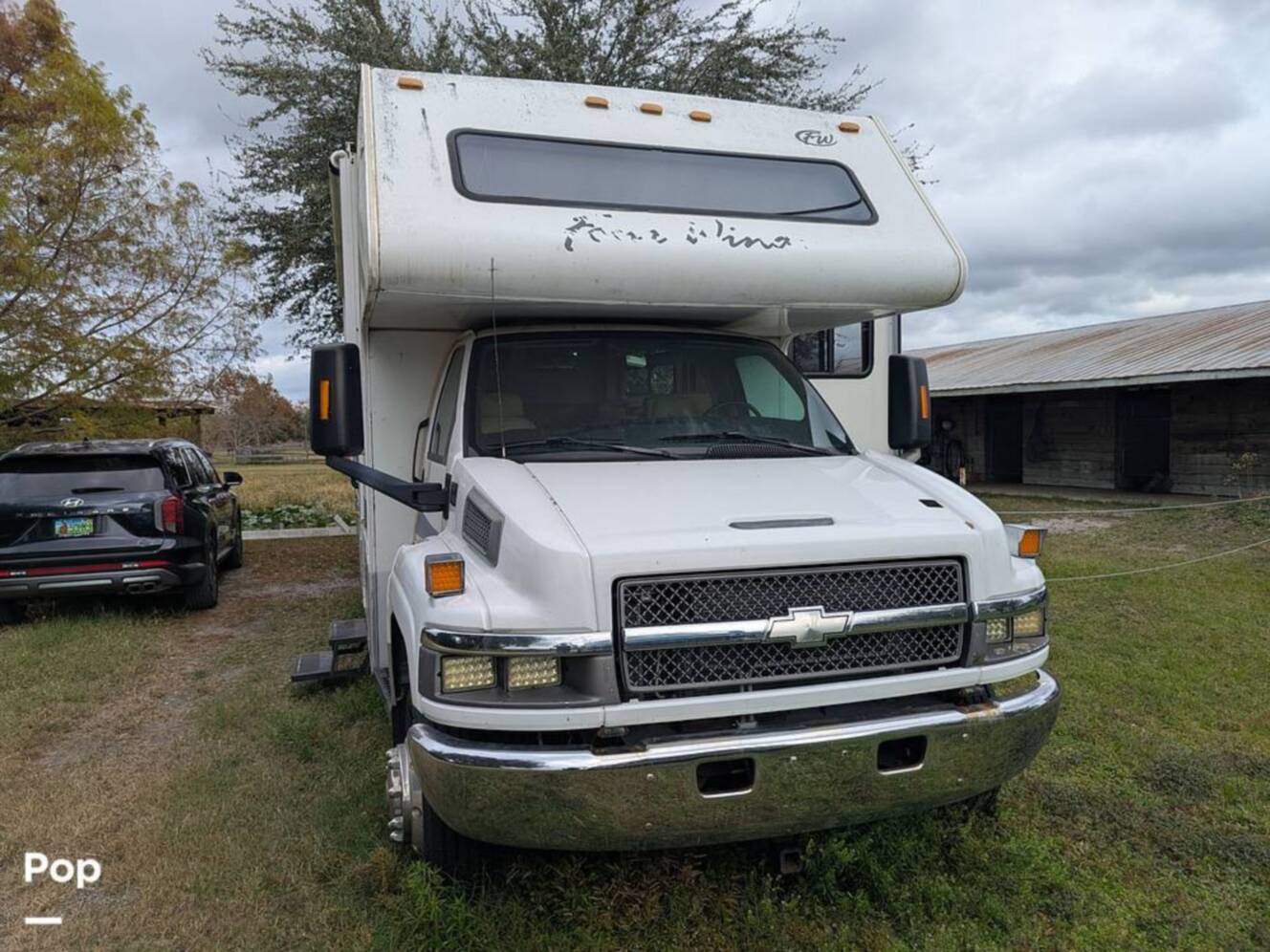 A photo of this 2008 Four Winds Kodiak 32B