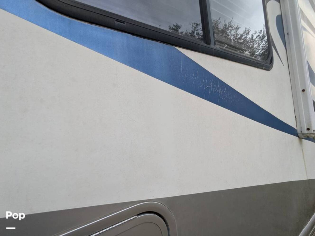 A photo of this 2008 Four Winds Kodiak 32B