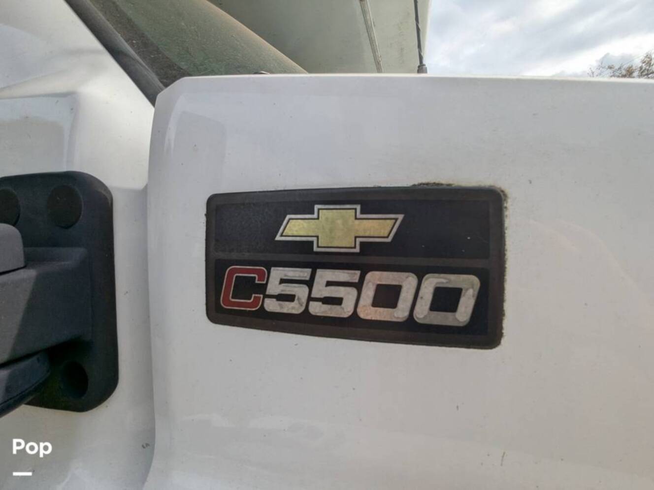 A photo of this 2008 Four Winds Kodiak 32B