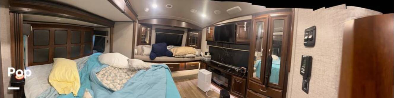 A photo of this 2019 Jayco Pinnacle 36SSWS