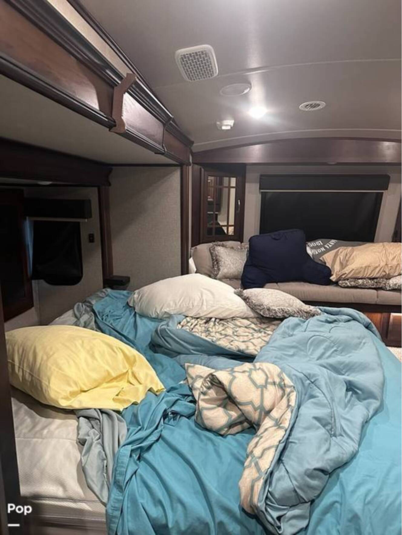 A photo of this 2019 Jayco Pinnacle 36SSWS