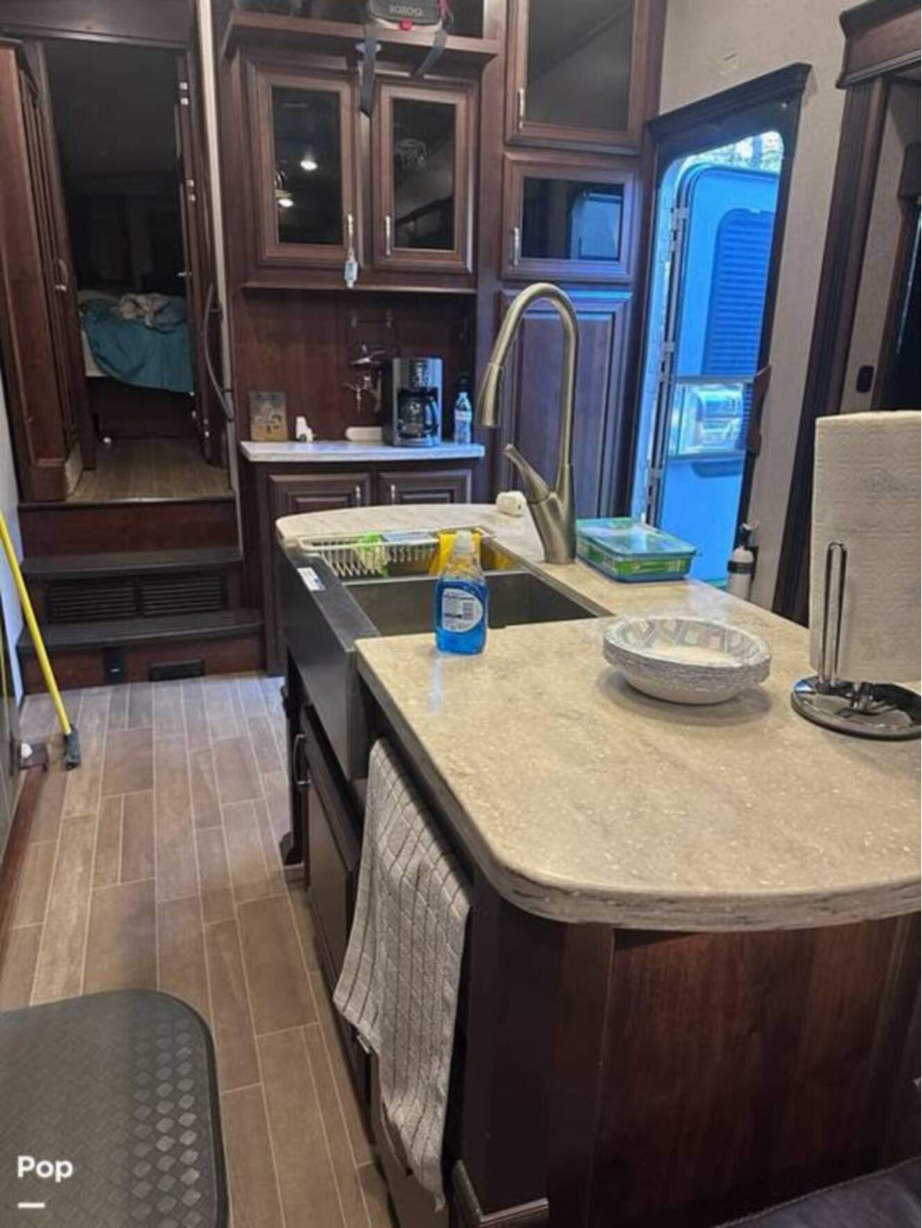 A photo of this 2019 Jayco Pinnacle 36SSWS