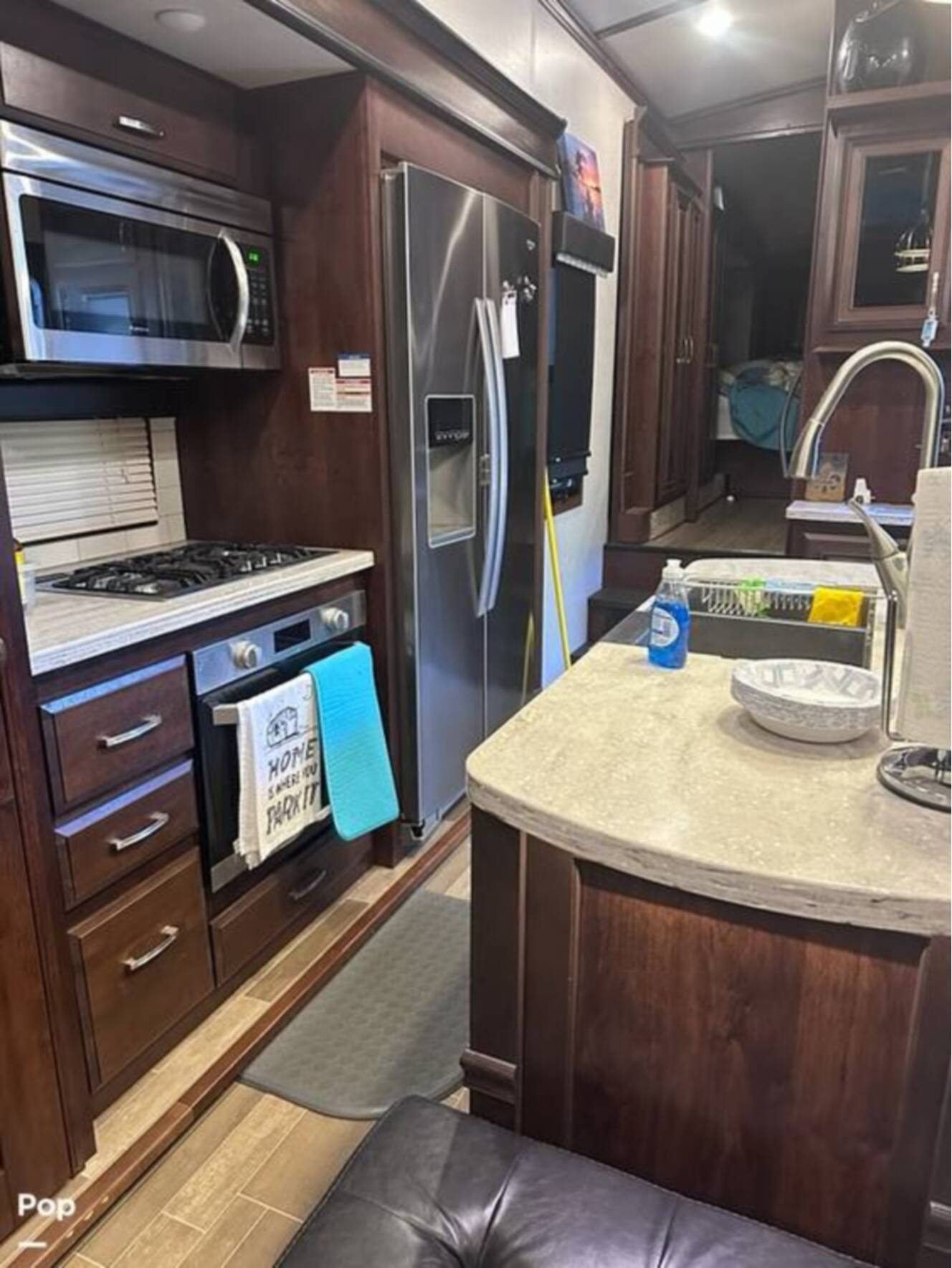 A photo of this 2019 Jayco Pinnacle 36SSWS