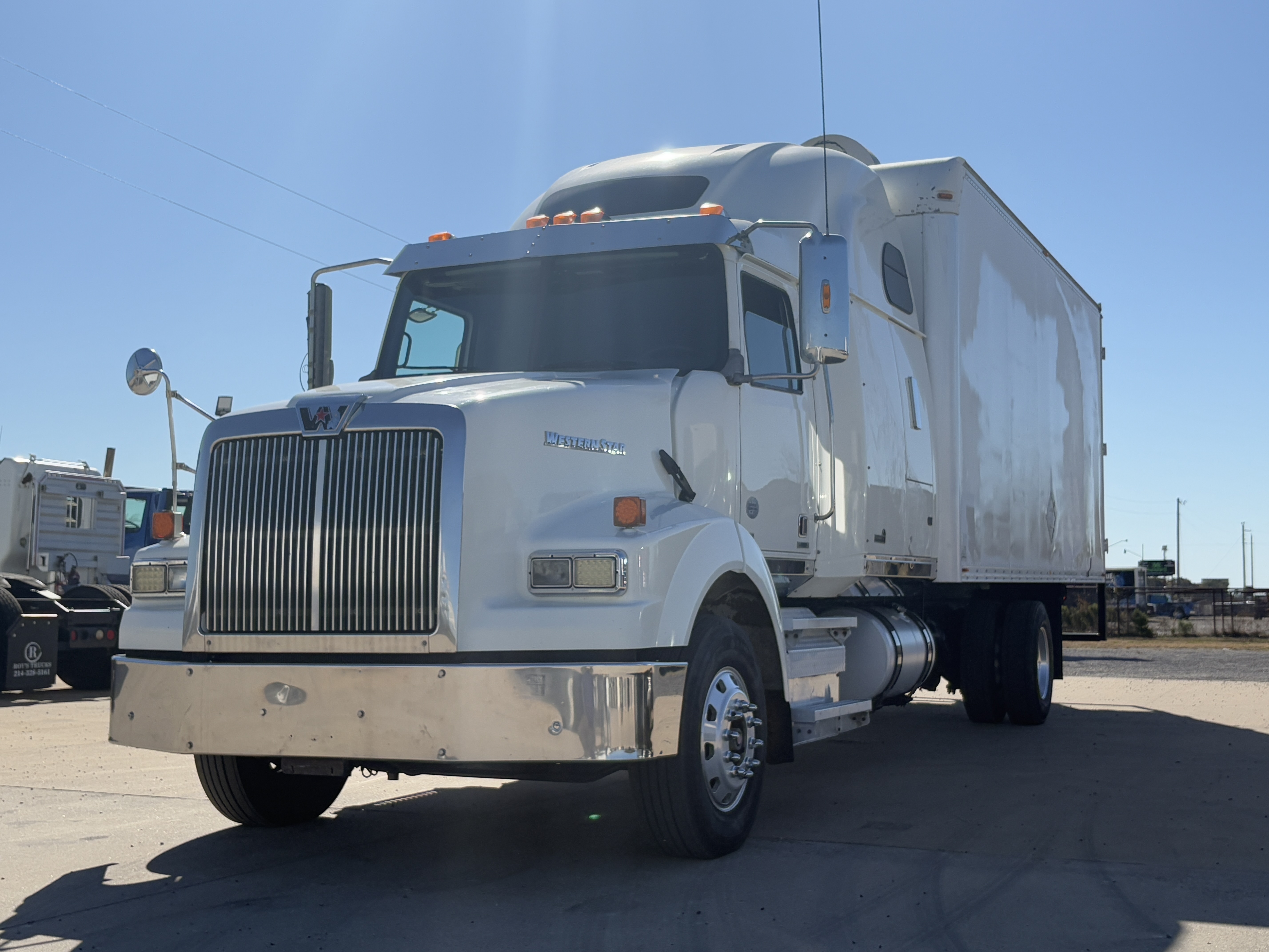 2014 WESTERN STAR 4900SA in Caddo Mills, TX