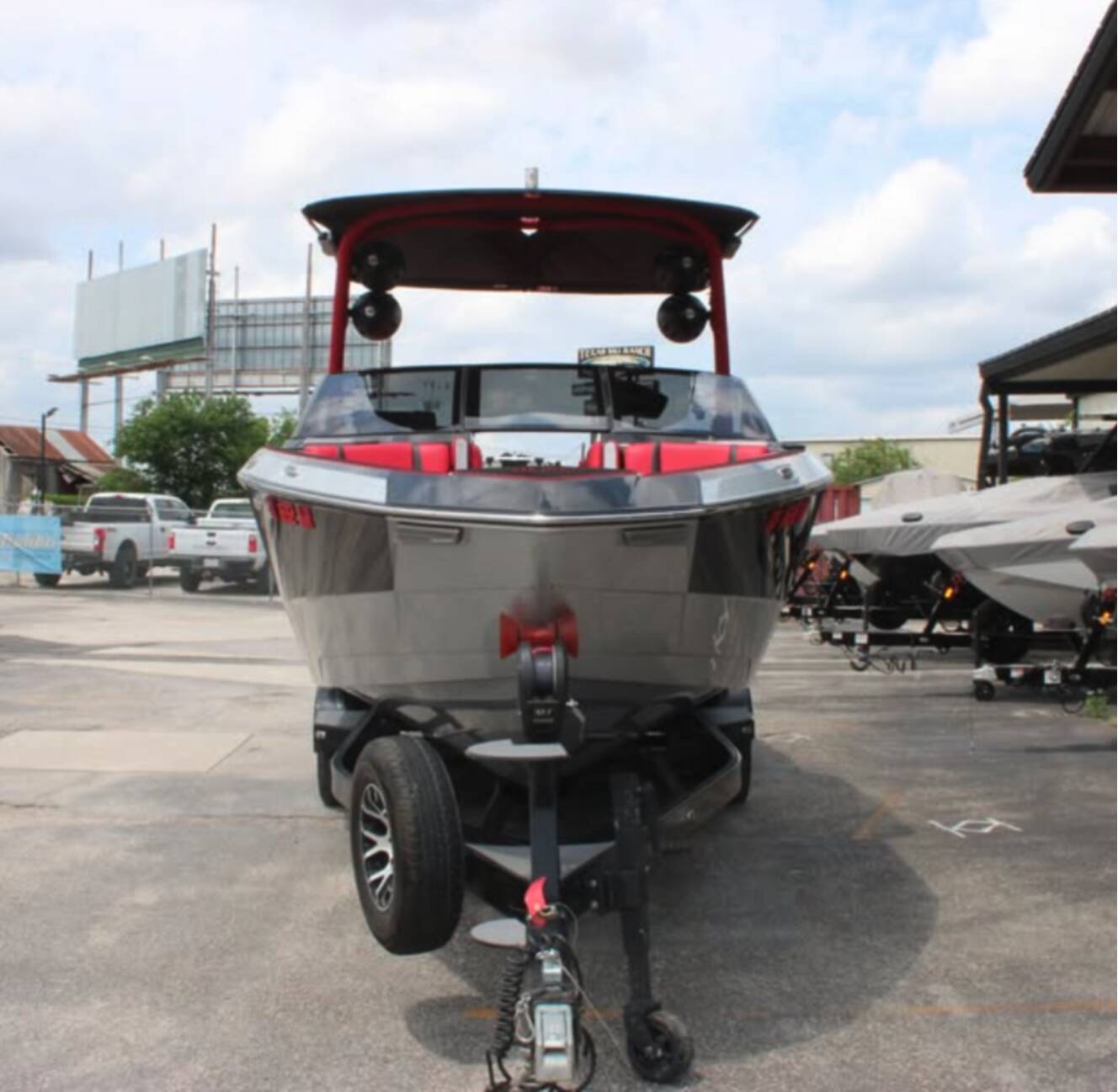 A photo of this 2023 Malibu Wakesetter Lsv
