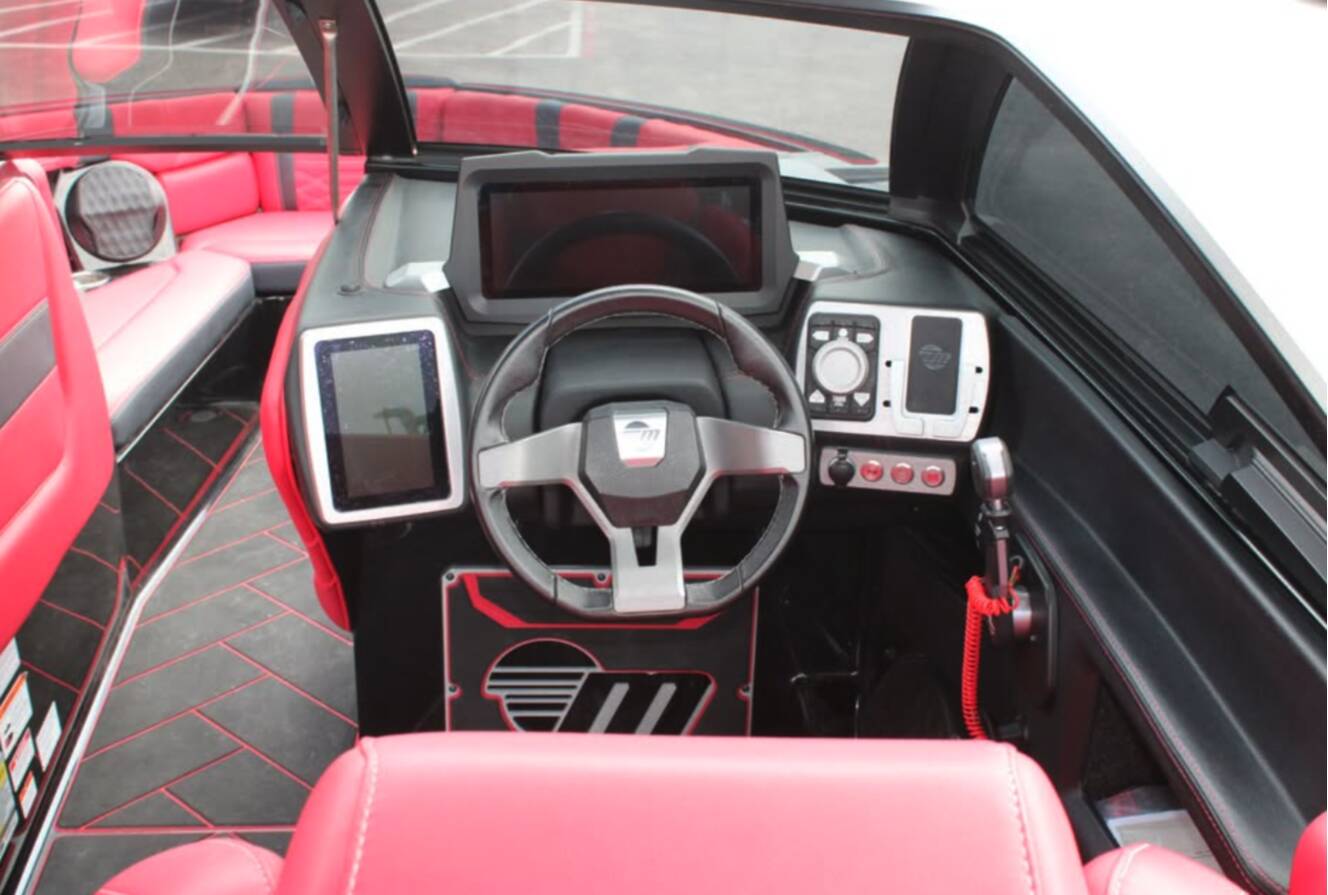 A photo of this 2023 Malibu Wakesetter Lsv