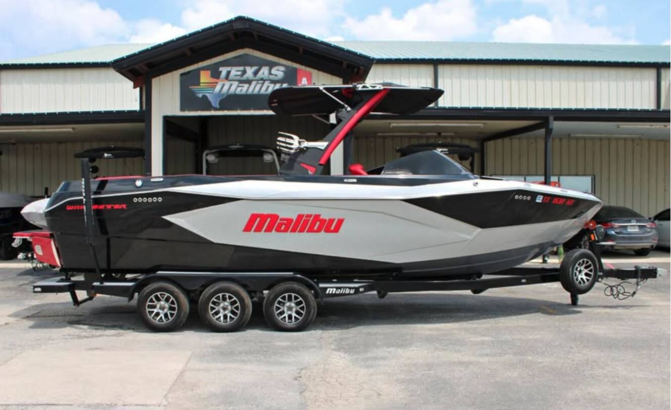A photo of this 2023 Malibu Wakesetter Lsv