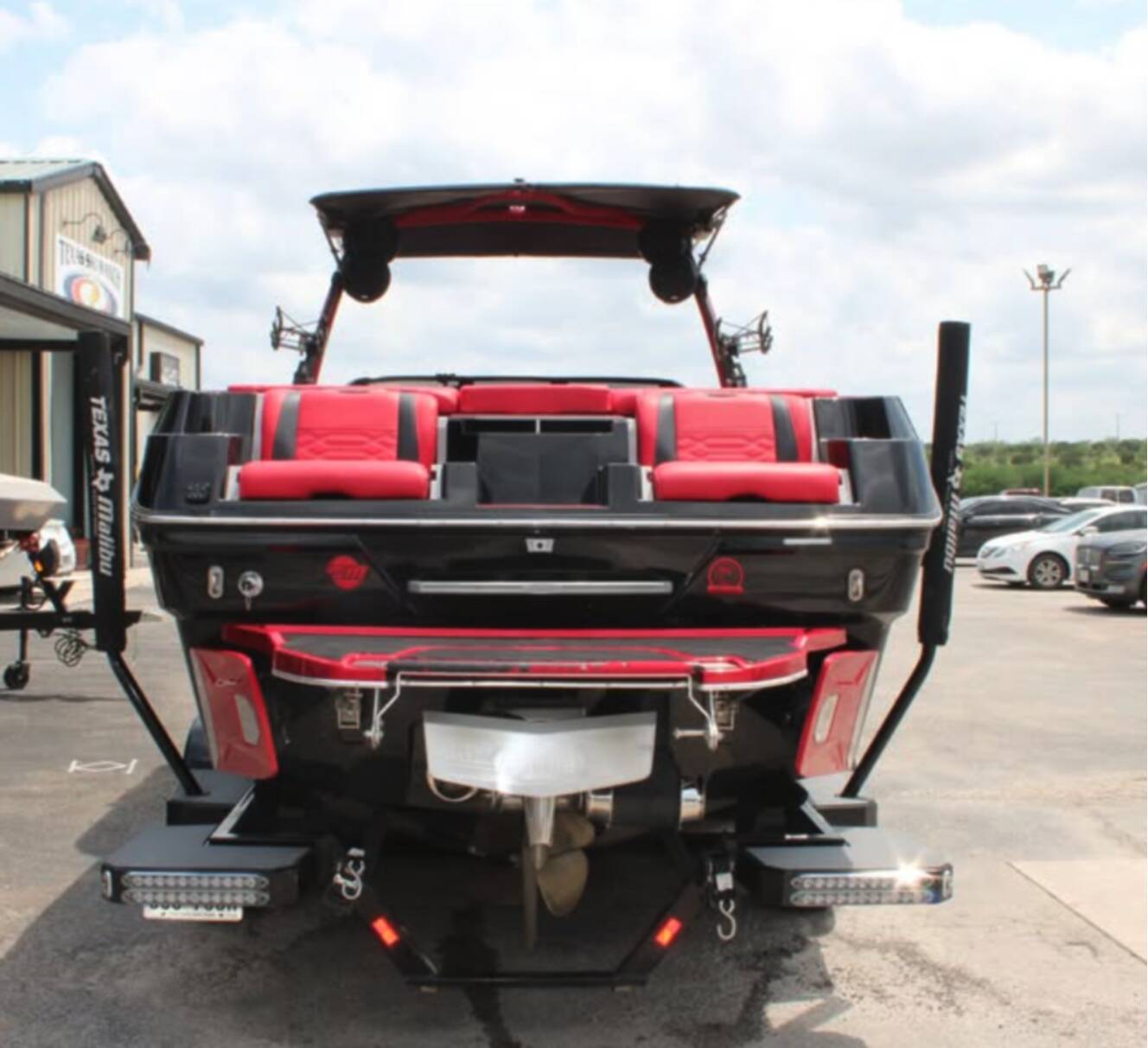 A photo of this 2023 Malibu Wakesetter Lsv
