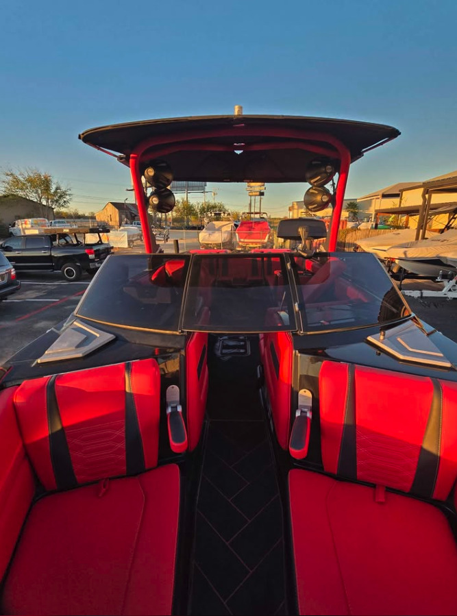 2023 Malibu Wakesetter Lsv in new braunfels TX