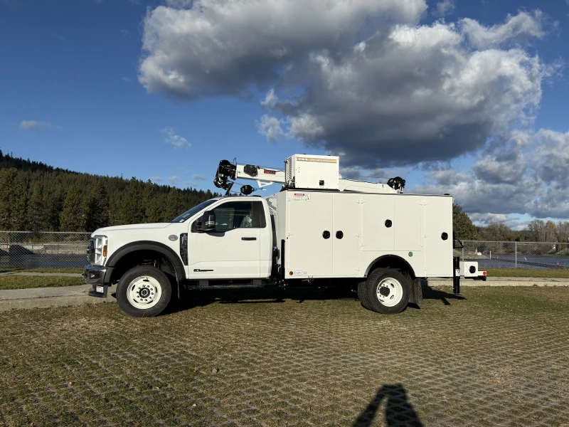 2025 FORD F600