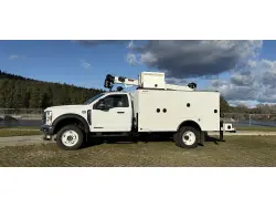 2025 FORD F600
