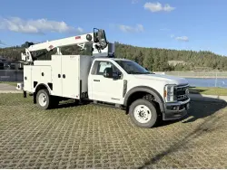 2025 FORD F600