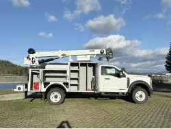 2025 FORD F600