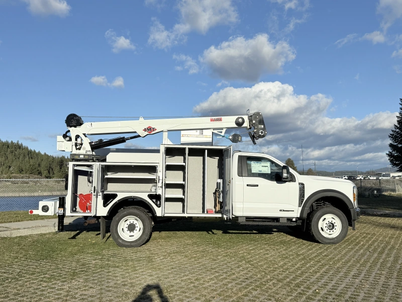 2025 FORD F600
