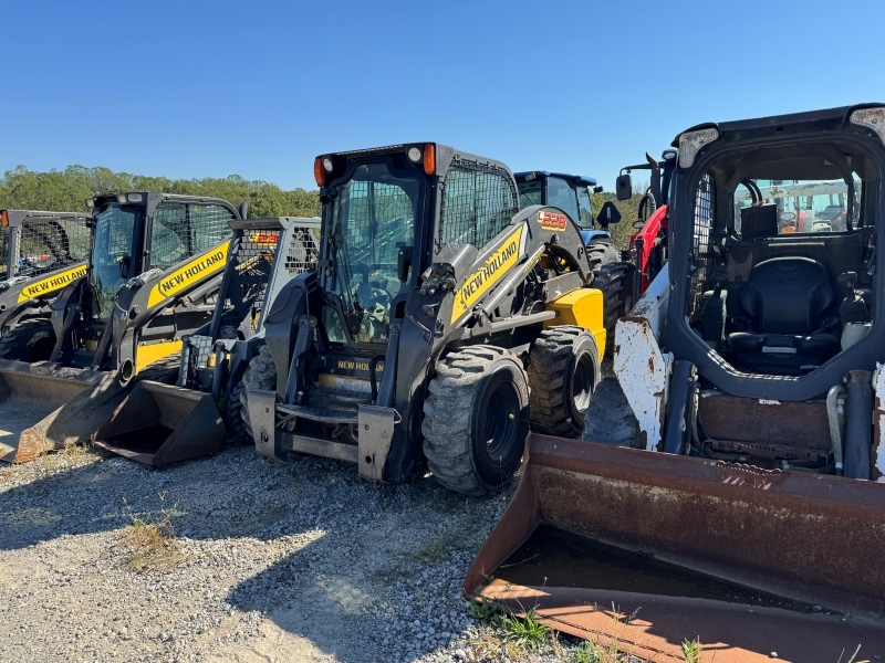 2015 NEW HOLLAND L228 in Lewisville, OH