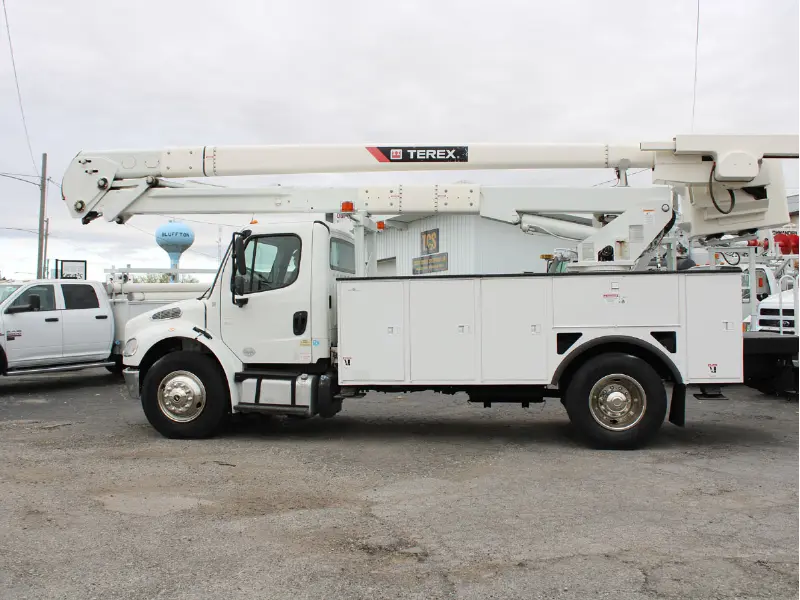 2015 FREIGHTLINER M2 106 Truck w/TEREX STC-55 HI-RANGER MATERIAL HANDLING AERIAL DEVICE-BUCKET TRUCK 