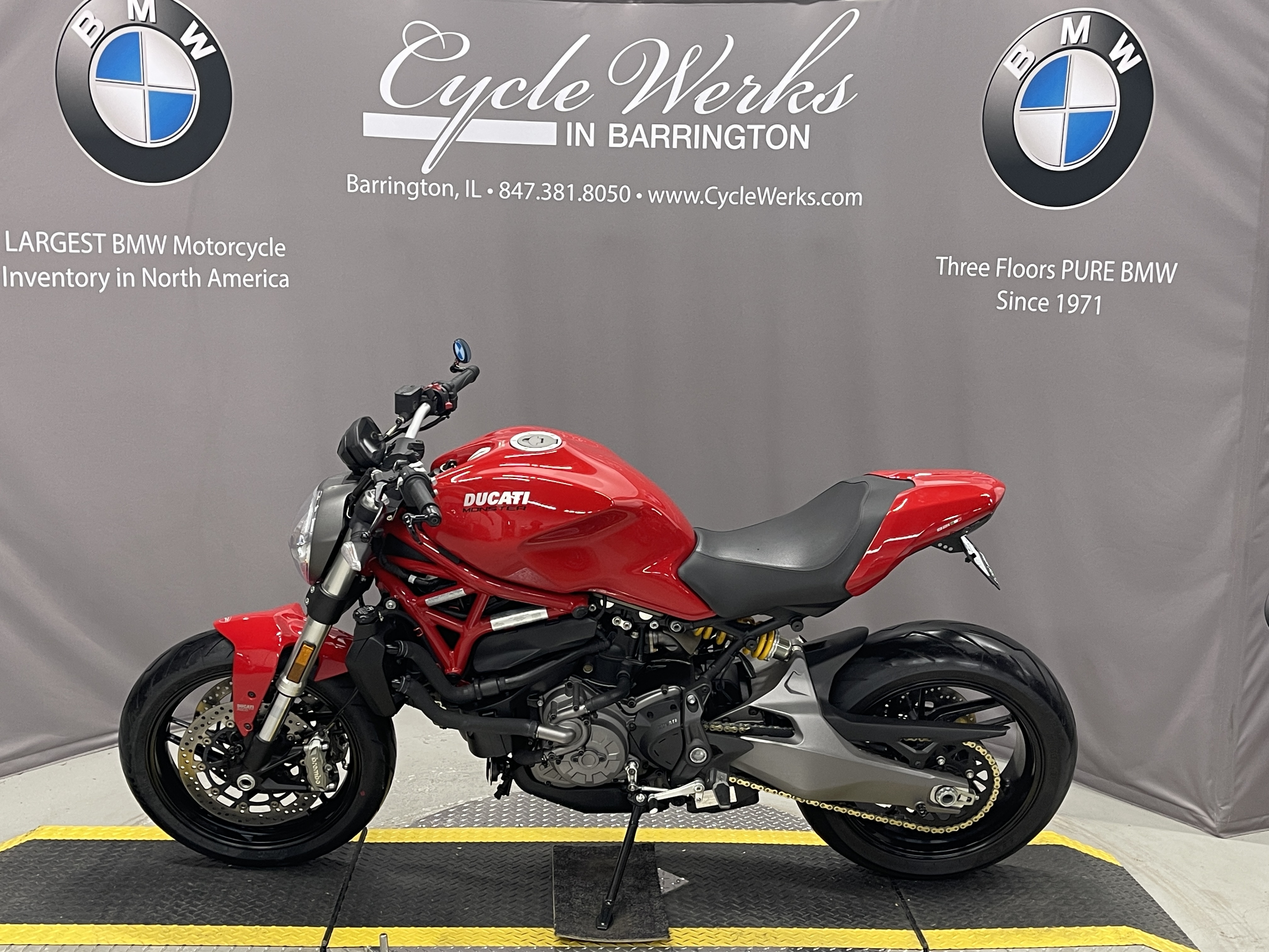2019 Ducati MONSTER 821 821 in Barrington, IL