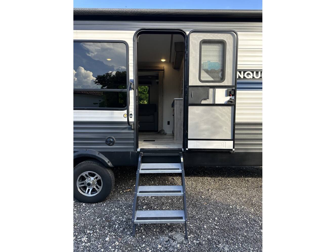 A photo of this 2023 Gulf Stream CONQUEST 295 SBW