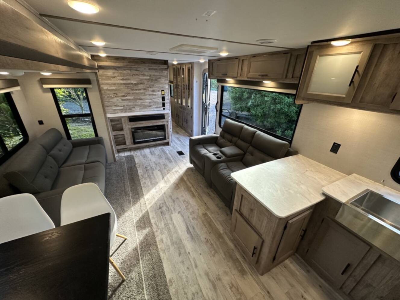 A photo of this 2023 Gulf Stream CONQUEST 295 SBW