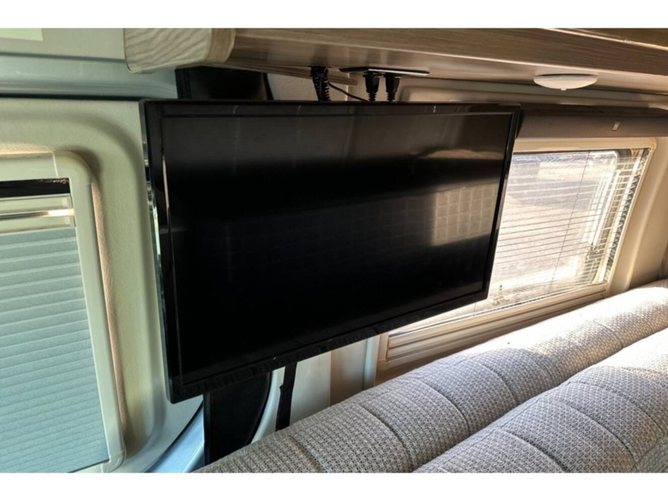 A photo of this 2020 Winnebago Boldt 70KL