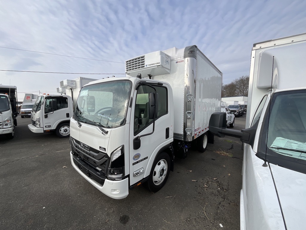 2025 ISUZU NPR XD in Riverside, NJ