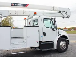 2015 FREIGHTLINER M2 106 Truck w/TEREX STC-55 HI-RANGER MATERIAL HANDLING AERIAL DEVICE-BUCKET TRUCK 